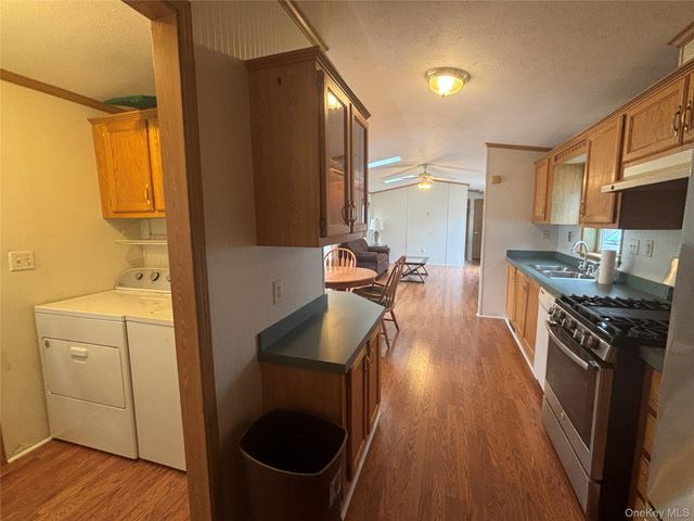 1661 Old Country Road 280, Riverhead, NY 11901