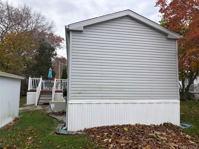 1661 Old Country Road 280, Riverhead, NY 11901