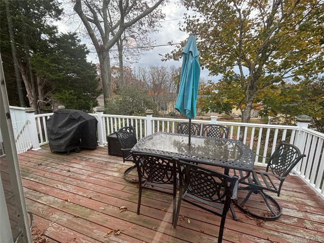 1661 Old Country Road 280, Riverhead, NY 11901