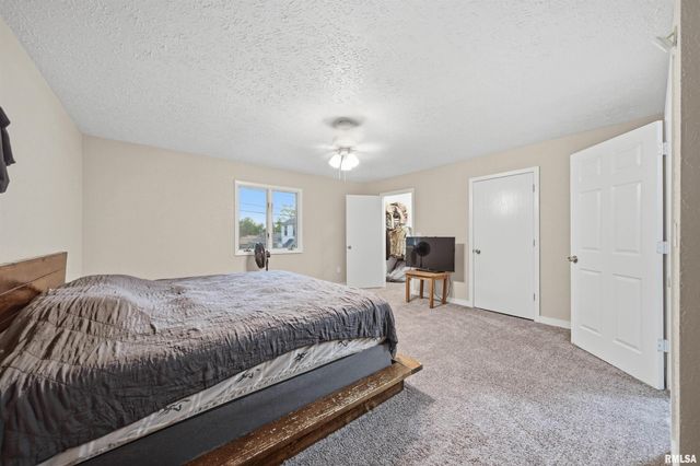 1315 PRINCE Street, Pekin, IL 61554