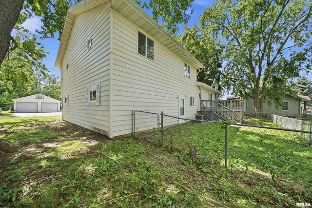 1315 PRINCE Street, Pekin, IL 61554