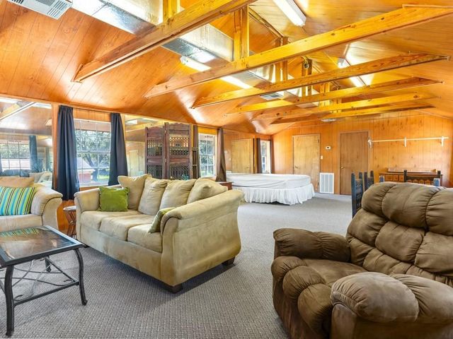 2624 Oak Drive Drive, Bay City, TX 77414