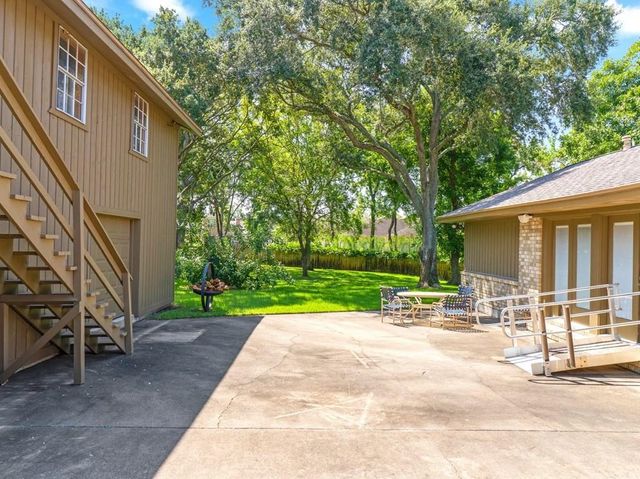 2624 Oak Drive Drive, Bay City, TX 77414