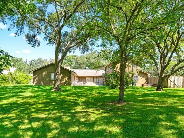 2624 Oak Drive Drive, Bay City, TX 77414