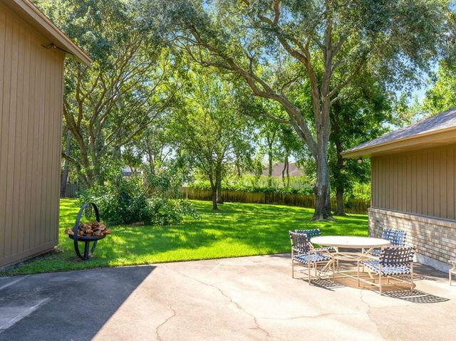 2624 Oak Drive Drive, Bay City, TX 77414