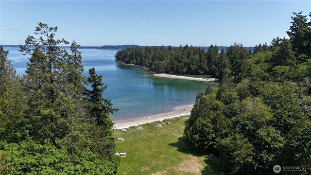 18771 & 19789 Erickson Road SW, Longbranch, WA 98351