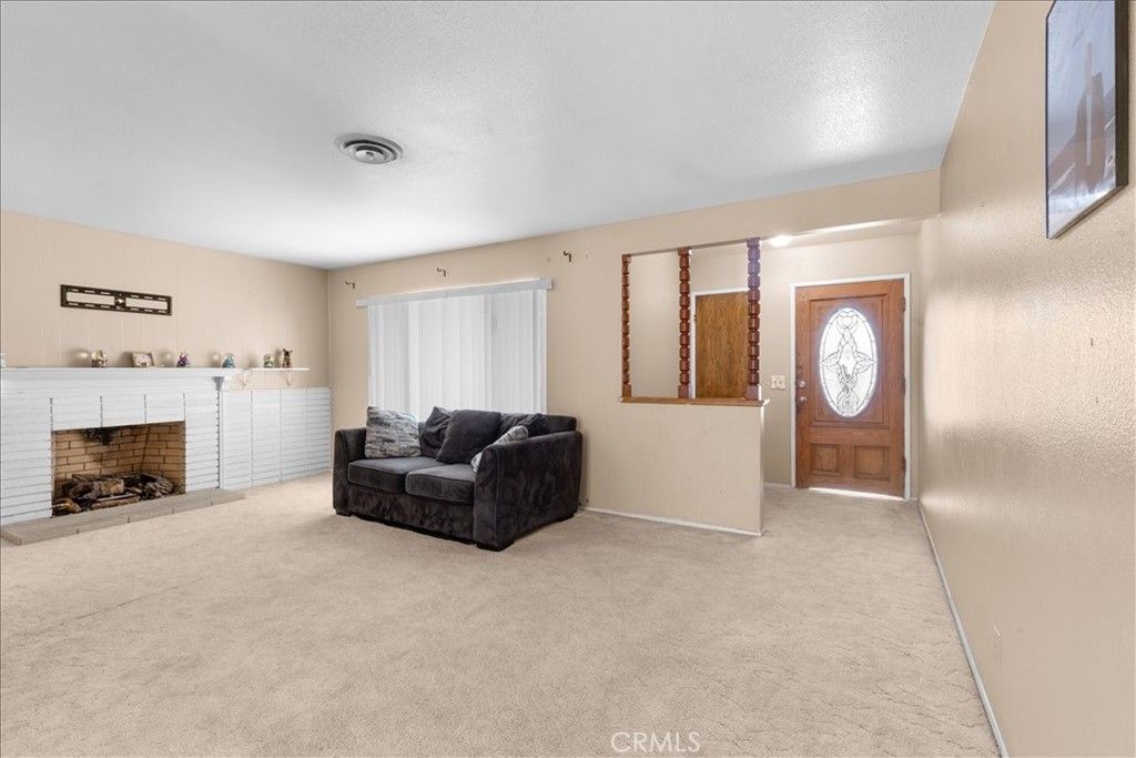 Image 5 of property listing at 892 Margaret, Hemet, CA 92543