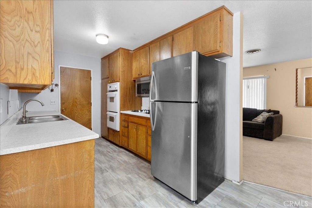 Image 7 of property listing at 892 Margaret, Hemet, CA 92543