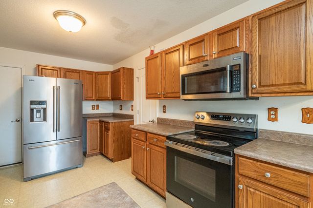 4611 Ashwood Drive, Seymour, IN 47274