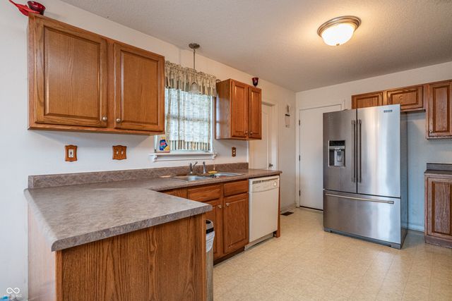 4611 Ashwood Drive, Seymour, IN 47274