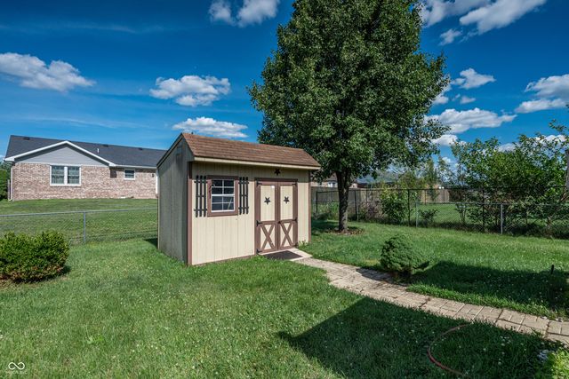 4611 Ashwood Drive, Seymour, IN 47274