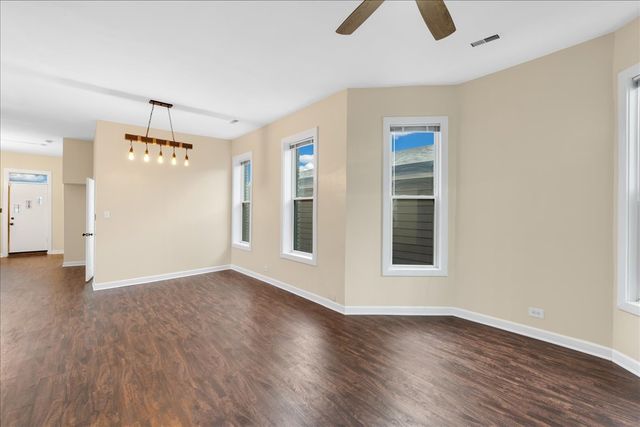 4823 S INDIANA Avenue, Chicago, IL 60615