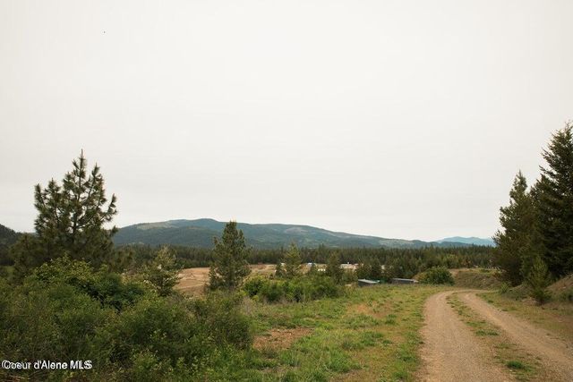 NKA Industrial Pk Ave, Spirit Lake, ID 83869