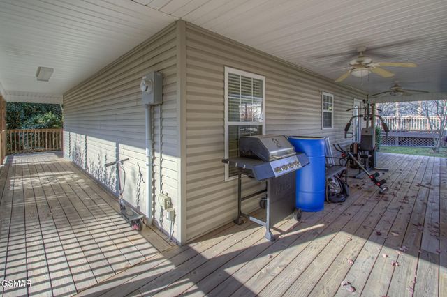 648 Lloyd Huskey Road, Pigeon Forge, TN 37863