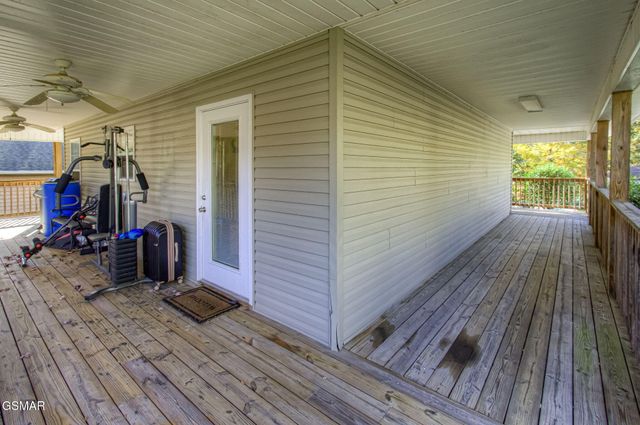 648 Lloyd Huskey Road, Pigeon Forge, TN 37863