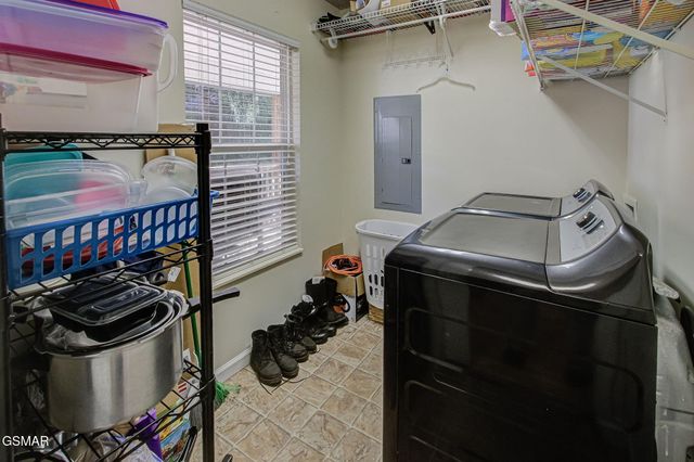 648 Lloyd Huskey Road, Pigeon Forge, TN 37863