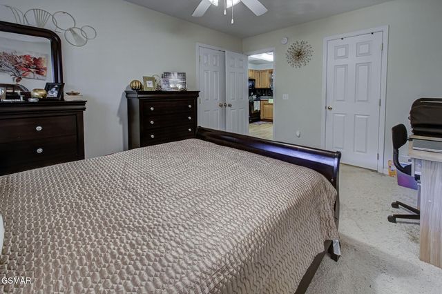 648 Lloyd Huskey Road, Pigeon Forge, TN 37863