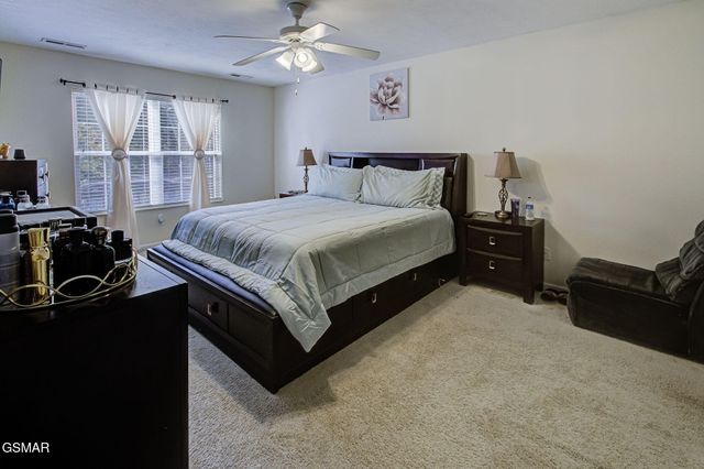 648 Lloyd Huskey Road, Pigeon Forge, TN 37863