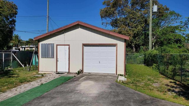 801 S C Street, Lake Worth Beach, FL 33460