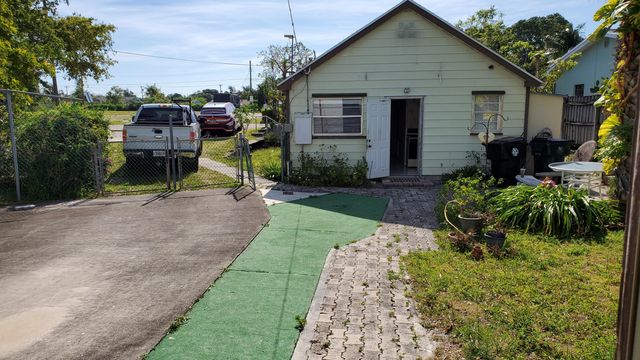 801 S C Street, Lake Worth Beach, FL 33460