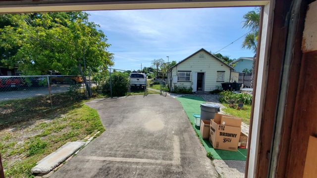 801 S C Street, Lake Worth Beach, FL 33460