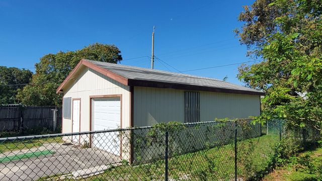 801 S C Street, Lake Worth Beach, FL 33460