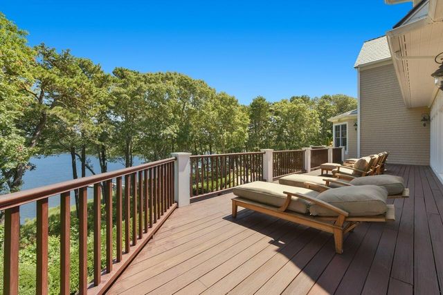 37 Shoestring Bay Road, Mashpee, MA 02649