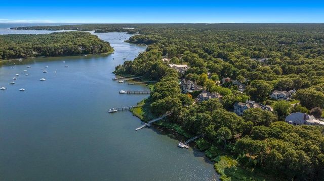 37 Shoestring Bay Road, Mashpee, MA 02649