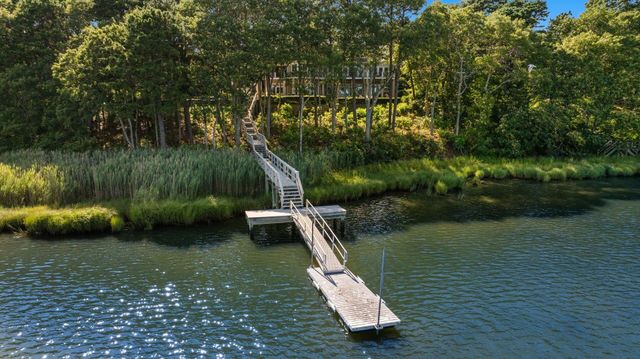 37 Shoestring Bay Road, Mashpee, MA 02649