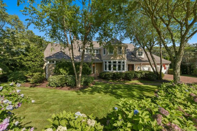 37 Shoestring Bay Road, Mashpee, MA 02649
