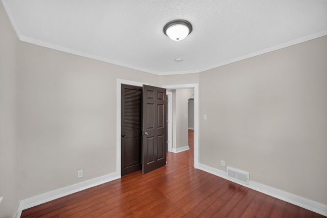 2204 32nd Street, Des Moines, IA 50310
