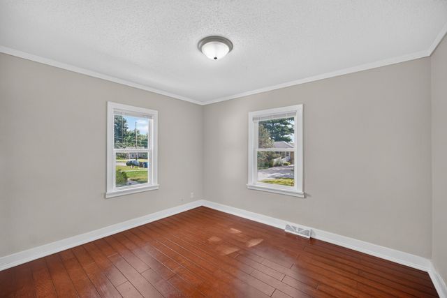 2204 32nd Street, Des Moines, IA 50310