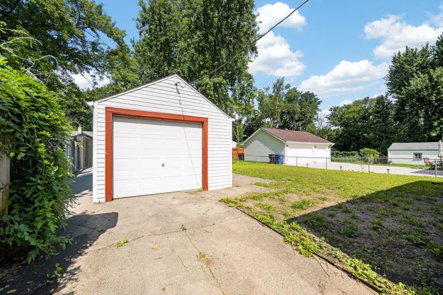 2204 32nd Street, Des Moines, IA 50310
