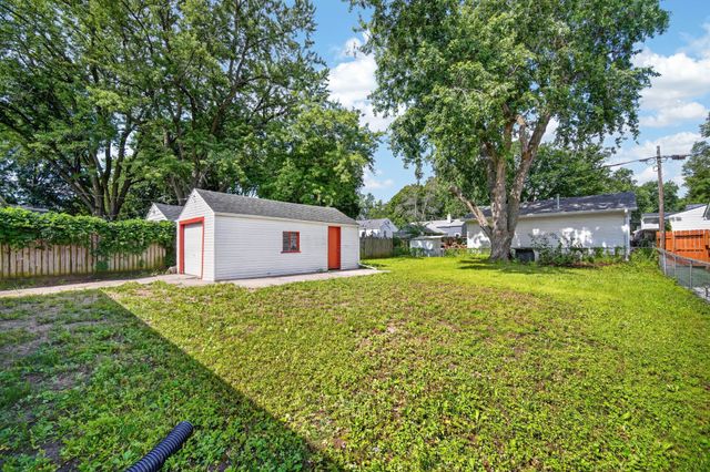 2204 32nd Street, Des Moines, IA 50310