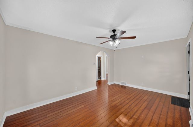 2204 32nd Street, Des Moines, IA 50310