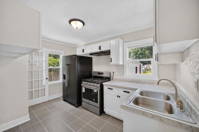 2204 32nd Street, Des Moines, IA 50310