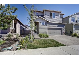 1303 W 17TH Ave, La Center, WA 98629