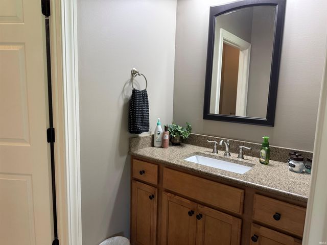 1109 S Deer Run, Ellettsville, IN 47429