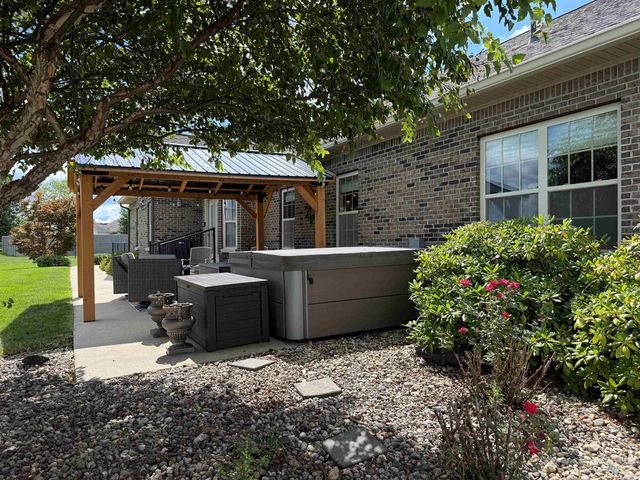 1109 S Deer Run, Ellettsville, IN 47429