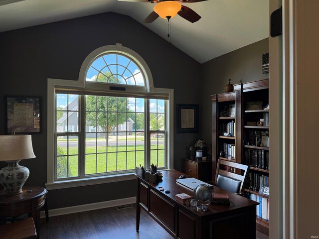 1109 S Deer Run, Ellettsville, IN 47429