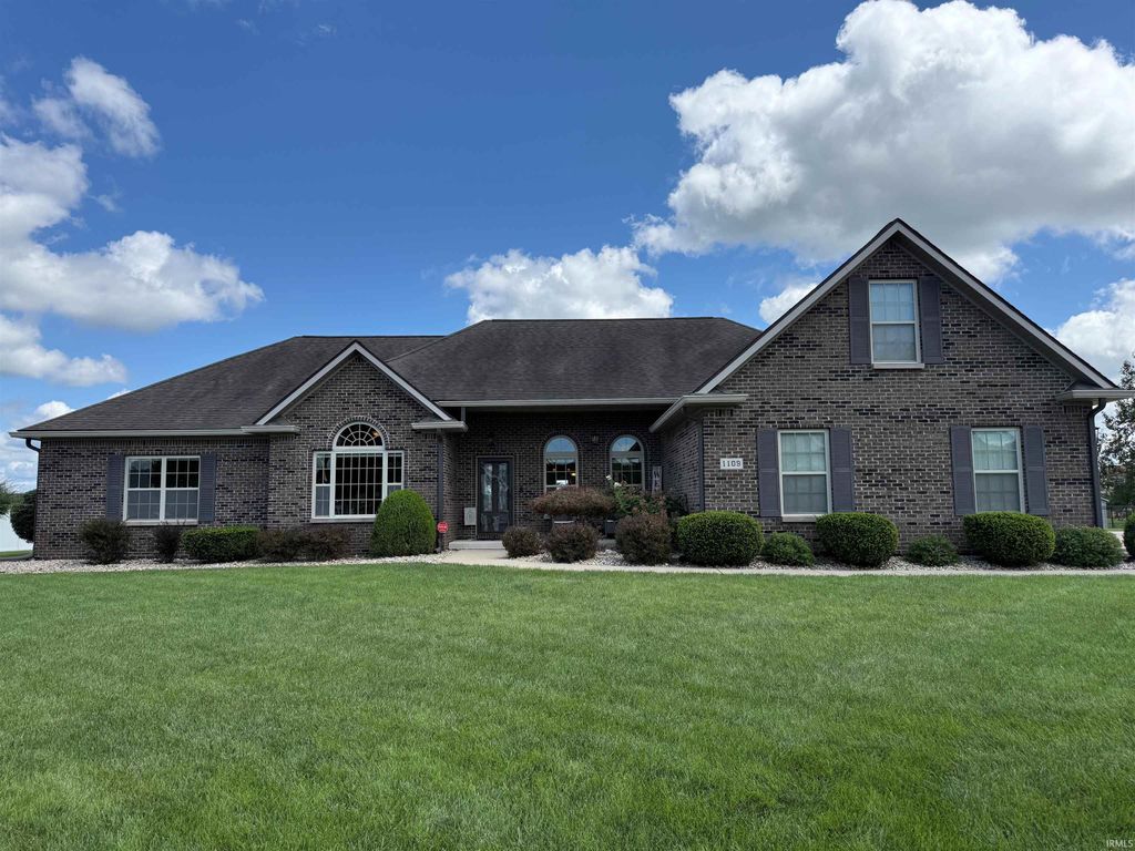 1109 S Deer Run, Ellettsville, IN 47429