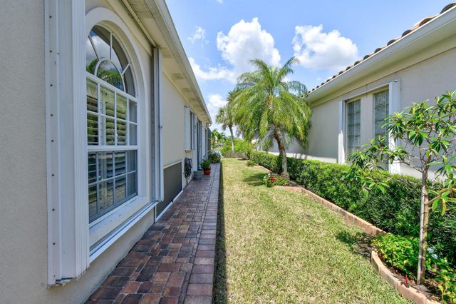 8080 SE Paurotis Lane, Hobe Sound, FL 33455