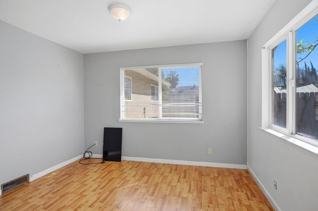 1409 Stonum Rd, Modesto, CA 95351