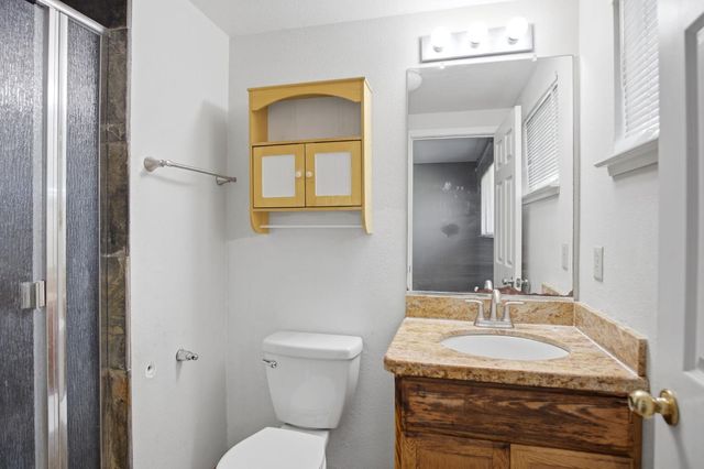 1409 Stonum Rd, Modesto, CA 95351