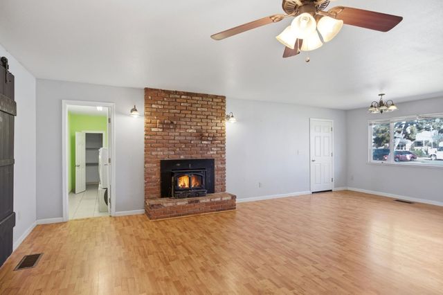 1409 Stonum Rd, Modesto, CA 95351