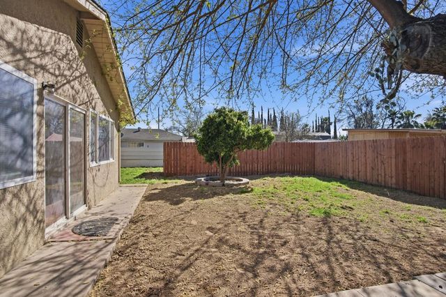 1409 Stonum Rd, Modesto, CA 95351