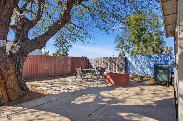 1409 Stonum Rd, Modesto, CA 95351