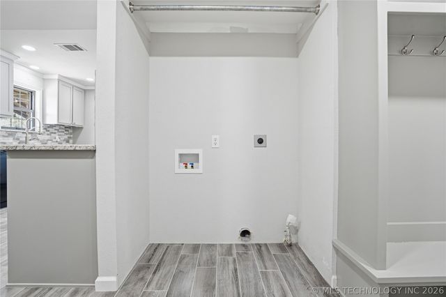 17501 W 151st Street S, Kellyville, OK 74039