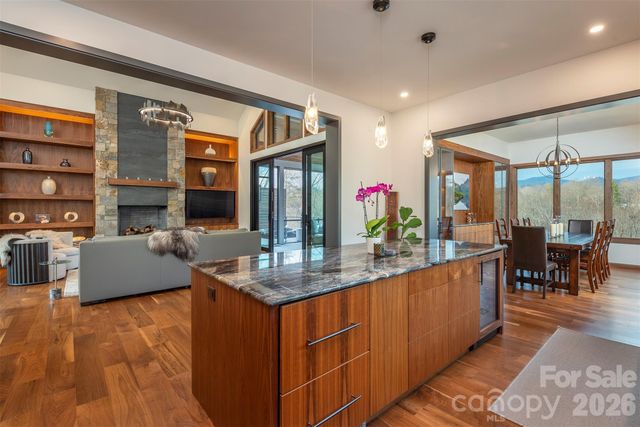 158 Riverbend Forest Drive, Asheville, NC 28805