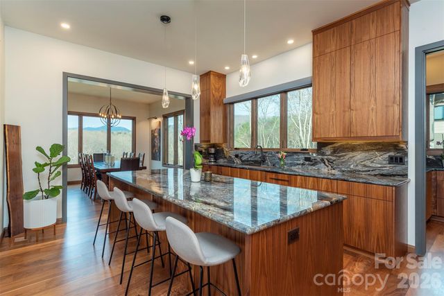 158 Riverbend Forest Drive, Asheville, NC 28805